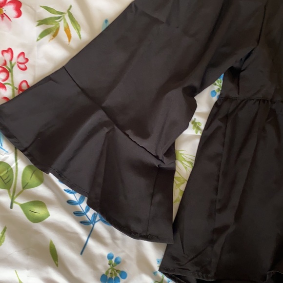 Ruffled Top - Picture 2 of 4